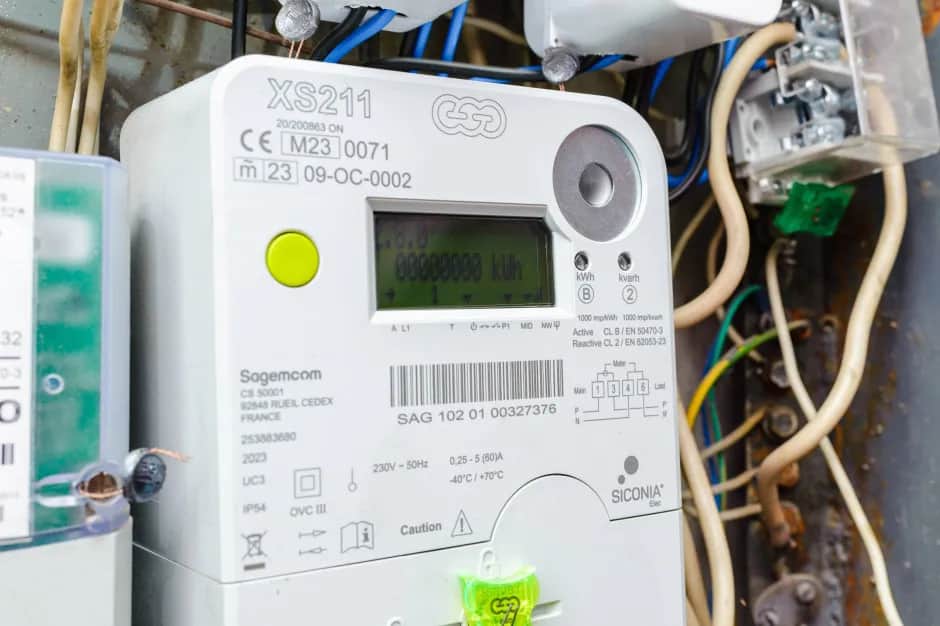 Ile trwa ponowne podłączenie prądu Tauron? Sprawdź, by uniknąć opóźnień